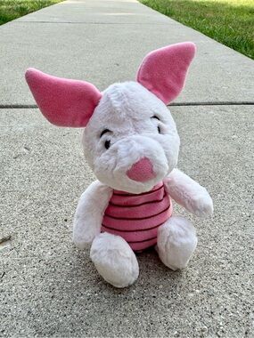 Vintage Disney Parks Piglet Plush Winnie the Pooh Disneyland Disney World 10”